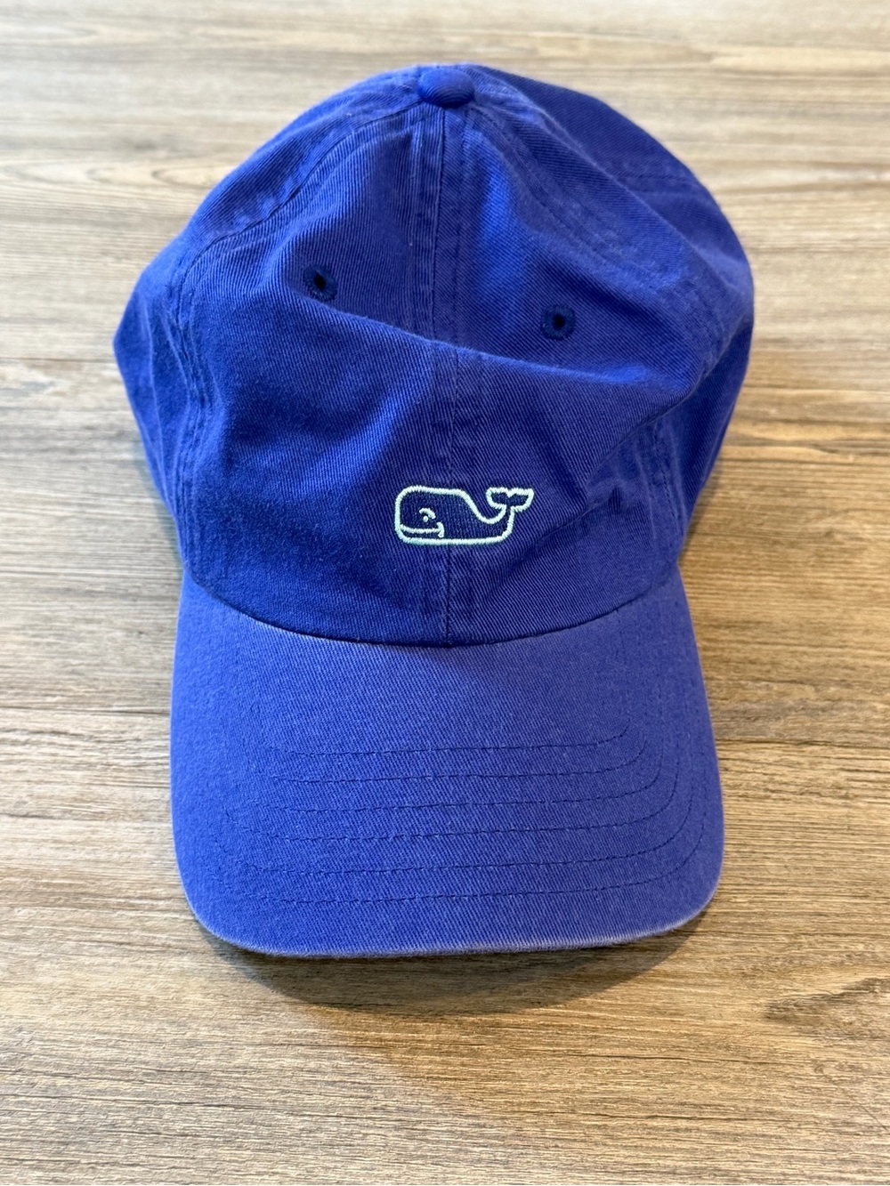 NWOT Vineyard Vines Royal Blue Whale Logo Cap